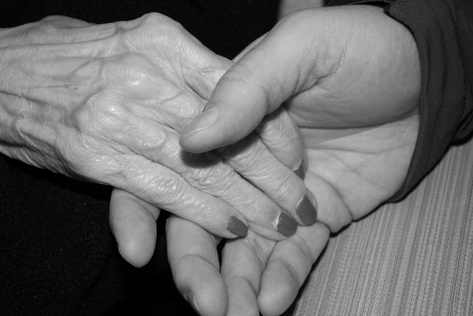 elderly-hand
